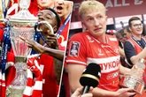 Trophäe zerspringt plötzlich in Einzelteile: Peinlicher Moment nach Pokalsieg