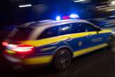 Ohne Führerschein und mit Waffen im Auto: 19-Jähriger rast vor Polizei davon