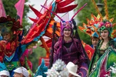 Höhepunkt beim Karneval der Kulturen: Großer Umzug zieht durch Berlin