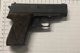 Mann mit geladener Waffe am Hauptbahnhof erwischt: Er will dazu nix sagen