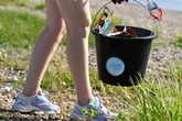 Gruselfund beim Müllsammeln: Grundschulkinder finden Leiche!
