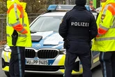 19-Jähriger schwer verletzt: Polizei steht vor Rätsel und sucht Mann mit Hund