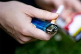 Zigaretten-Streit eskaliert in Göppingen: Teenager fast in Brand gesetzt