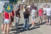 Warum zahlreiche Fans von Lok Leipzig in der Sommerhitze Schlange standen
