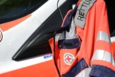 Helfer verletzt: Attacke auf Sanitäter und Notarzt