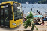 Bäderbusse am Start: "Pack die Badehose ein, nimm Dein kleines Schwesterlein und dann ..."