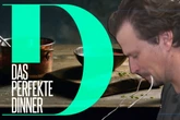 Kandidat Mato gerät bei "Das perfekte Dinner" ins Schwitzen und wird von Dalmatiner abgecheckt