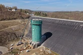 Sanierung von Trinkwassertalsperre: Damm wird dicht gemacht