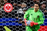 Weder Kauã Santos noch Zetterer: Wird Schwedens Nationaltorhüter neuer Eintracht-Keeper?