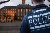 Sturzbetrunkener spaziert mit Schwert durch Innenstadt