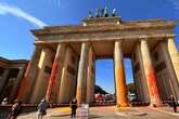 Erneute Farb-Attacke auf Brandenburger Tor, aber etwas ist anders