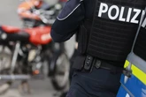 Mit 180 km/h durch die Innenstadt! Kölner Polizei stoppt illegales Motorradrennen