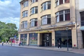 Vermummter überfällt Hotel im Leipziger Zentrum: Polizei fasst gleich zwei Verdächtige