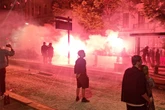 Spontandemo auf der Karli: Maja-Unterstützer zünden Pyro und werfen Scheiben ein