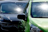 Junge setzt sich bei mehr als 40 Grad ins Auto und kollabiert