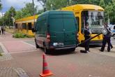 Auto und Bahn in Südvorstadt kollidiert - DVB-Linien nach Unfall umgeleitet