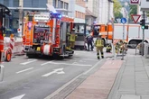 Schwerer Unfall: Stadtbahn und Auto krachen in Stuttgart-Mitte zusammen