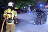 War es Brandstiftung? Mercedes-AMG in Prohlis abgefackelt
