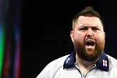 Diagnose macht Darts-Weltmeister Angst: "Im schlimmsten Fall brauche ich eine neue Schulter"
