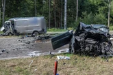 Audi TT und Transporter zerfetzt: Drei Menschen sterben bei Horror-Unfall