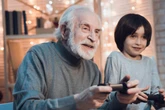 Videospiele sind für Kinder? Studie zeigt: Deutsche Gamer werden immer älter – und immer mehr!