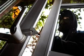 Einbrecher schlagen in Harzer Agrarbetrieb zu: Polizei fahndet jetzt im TV
