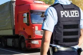 Lastwagen-Fahrer hat "big problem": Polizei verhängt drastisches Bußgeld