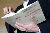 Ex-Sozialamt-Mitarbeiter zockt Kreis über eine Million ab: "War zu verlockend"