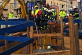 In Rohrgraben gestürzt: Bauarbeiter bei Arbeitsunfall schwer verletzt