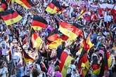 Frauen-EM im Liveticker: Halbes Stadion in Schwarz-Rot-Gold! Heimspiel für DFB-Team gegen Dänemark