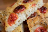 Ohne Kneten und mit wenig Hefe: Italienische Focaccia nach Originalrezept