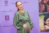 Zu schwanger für Sex-Szenen? Berliner TV-Star klagt gegen Kündigung