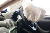 Airbag-Diebe plündern zwei Münchner Tiefgaragen: Mehrere zehntausend Euro Schaden