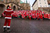 Sicherheitsrisiko! Weihnachtsmänner dürfen Tradition nicht nachgehen