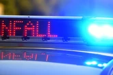 Mit 2,5 Promille: Fahrer rammt Roller und flüchtet erst mal