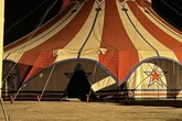 Todesdrama in Manege: Artistin stürzt in Tiefe, Zuschauer müssen alles mit ansehen