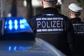 Seniorenpaar überwältigt und ausgeraubt: Täter flüchten mit Millionenbeute