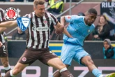 Trotz Niederlage gegen Absteiger Bochum: FC St. Pauli feiert Klassenerhalt