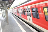 Bahn-Mitarbeiter attackiert: Bundespolizei sucht Augenzeugen