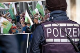 Polizei macht Rechtsrock-Konzert ein Ende, Freie Sachsen wüten