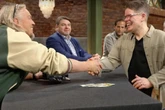 Satte 8900 Prozent Gewinn! "Bares für Rares"-Gast trickst Händler für Top-Deal aus