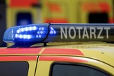 Musiker fällt beim Rauchen vom Dach und kracht in Hotellobby