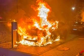 Wieder brennende Autos in der Südvorstadt!