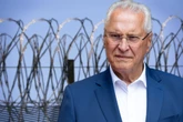 Asylverfahren in früherem Gefängnis: Kritik an Herrmanns Knast-Unterkünften