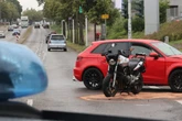 Kradfahrer nach Kreuzungscrash zwischen Audi und Motorrad verstorben