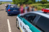Kleinwagen gestoppt: Wie viele Leute drinsitzen, schockiert die Polizei