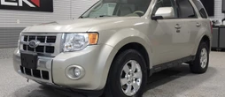 Ford Escape cũ khiến đại lý thu mua hết hồn: Bẩn đến mức phải đeo mặt nạ phòng độc