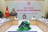 Thủ tướng: Vì sao cùng chính sách đầu tư công mà có nơi làm tốt nơi chưa tốt?