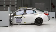 Toyota thừa nhận sai sót trong quy trình chứng nhận xe