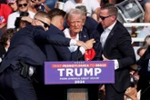 Các mật vụ tinh nhuệ làm 'bia đỡ đạn' cho ông Trump là ai?